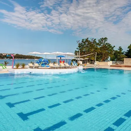 ホリデーパーク Marine Premium Village Mobile Homes In Camping Lanterna 4*