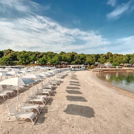 Marine Premium Village Mobile Homes In Camping Lanterna ポレッチ